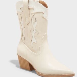 Universal Thread Women's Cream Western Boots